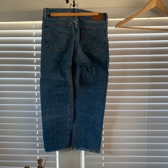 Levi’s Wedgie Straight Jeans - Picture 3 of 6